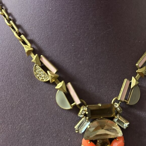 Stella & Dot Pop Geo Necklace Goldtone Coral Color Stones with Crystals - Picture 3 of 5